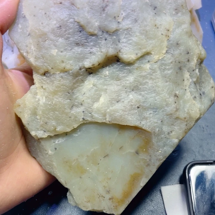 和田玉未镶嵌珠宝半成品