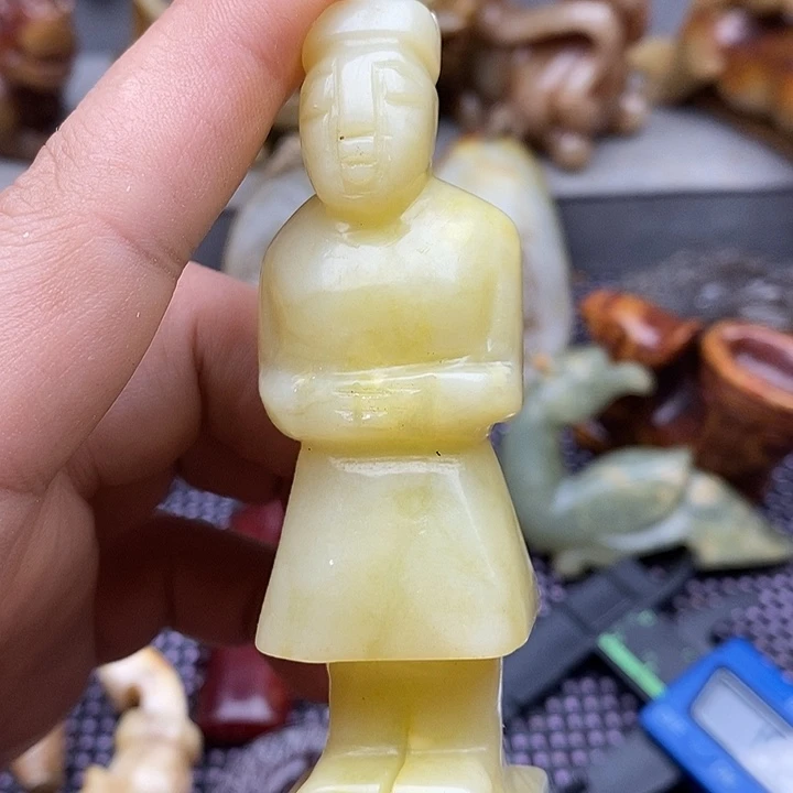 未镶嵌蛇纹石玉颈饰