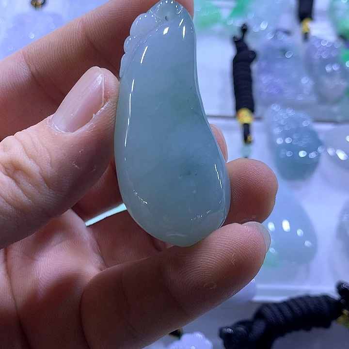 翡翠未镶嵌颈饰天然翡翠A货吊坠