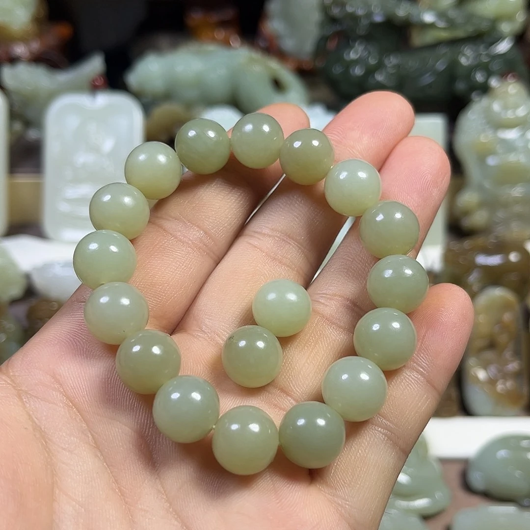 回***春和田玉未镶嵌挂件