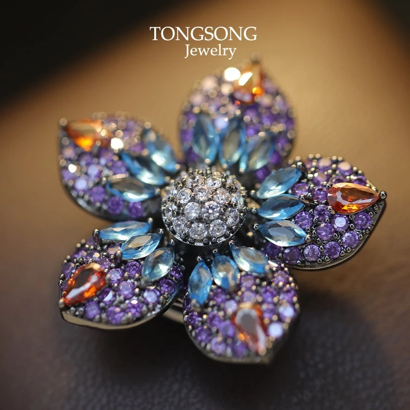 铜合金合成锆石胸针 紫丁香磁吸扣吸铁石花朵胸针防走光配饰胸花