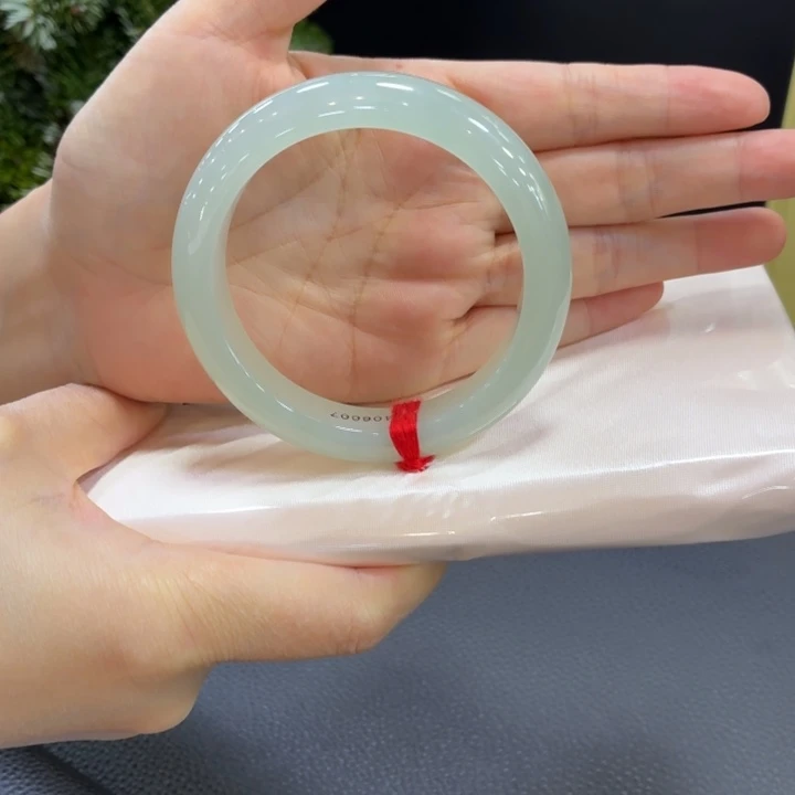 翡翠未镶嵌手镯55.8圈口