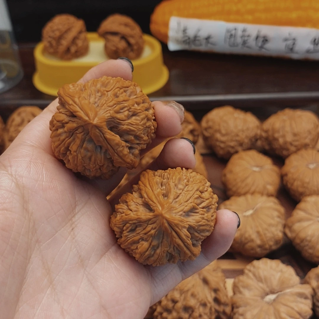 文玩核桃吊坠35全品蚂蚁王