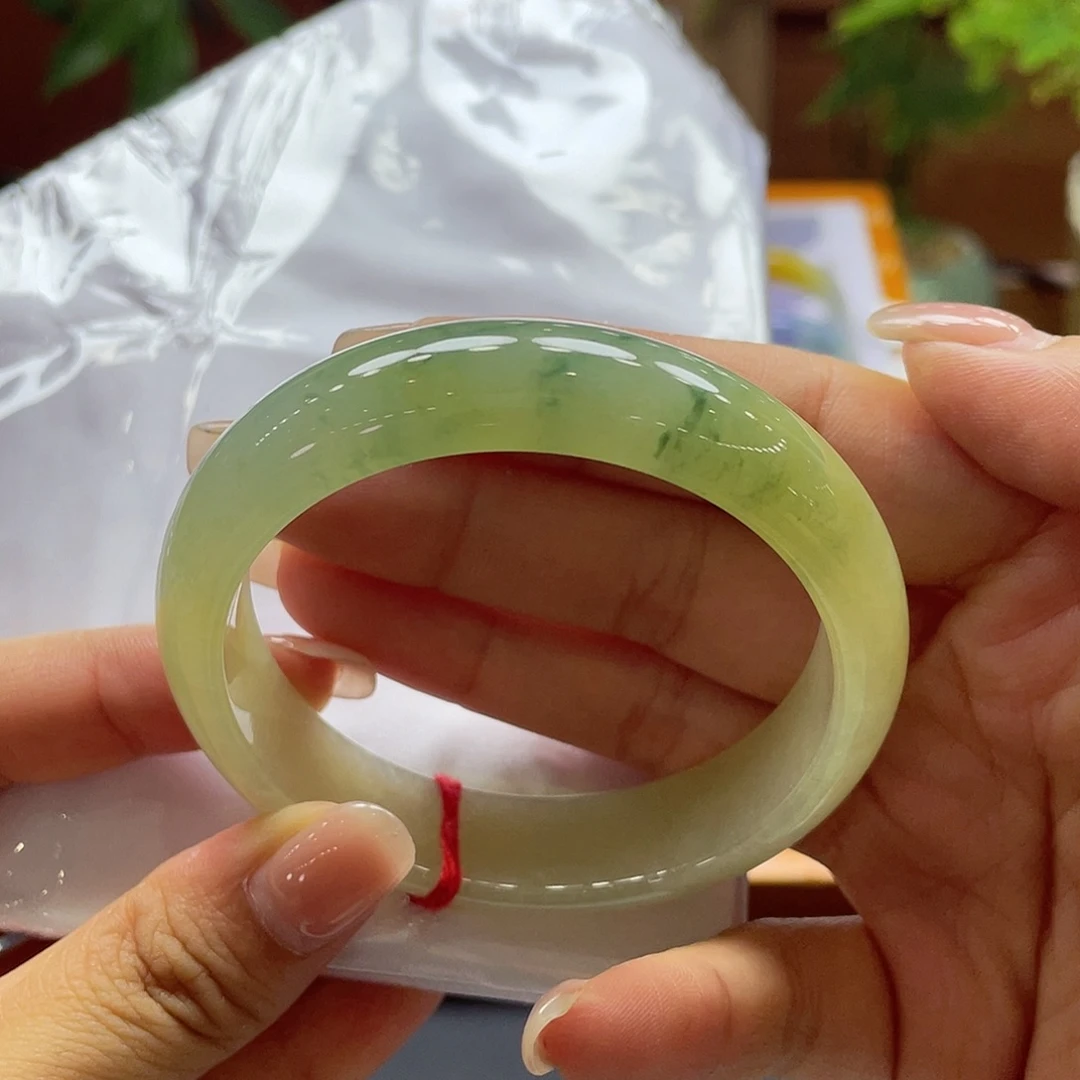 翡翠未镶嵌手镯46 号链接