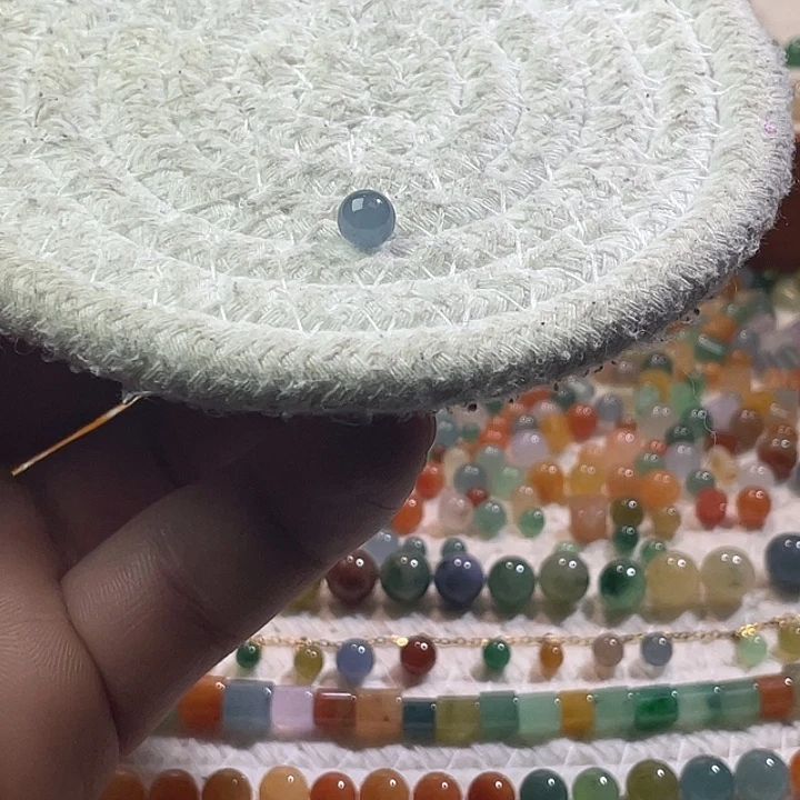 翡翠散珠未镶嵌定制翡翠卡6.5