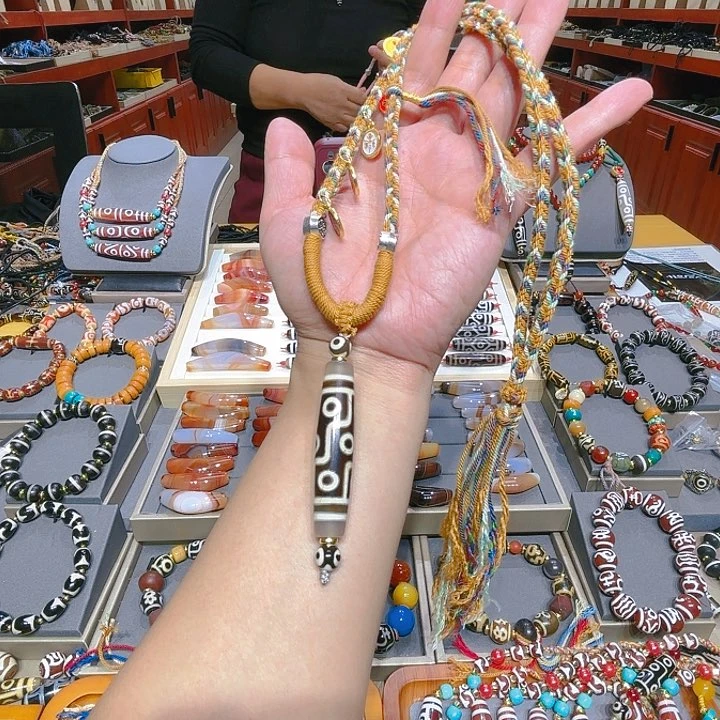 未镶嵌玛瑙/玉髓珠宝奇石