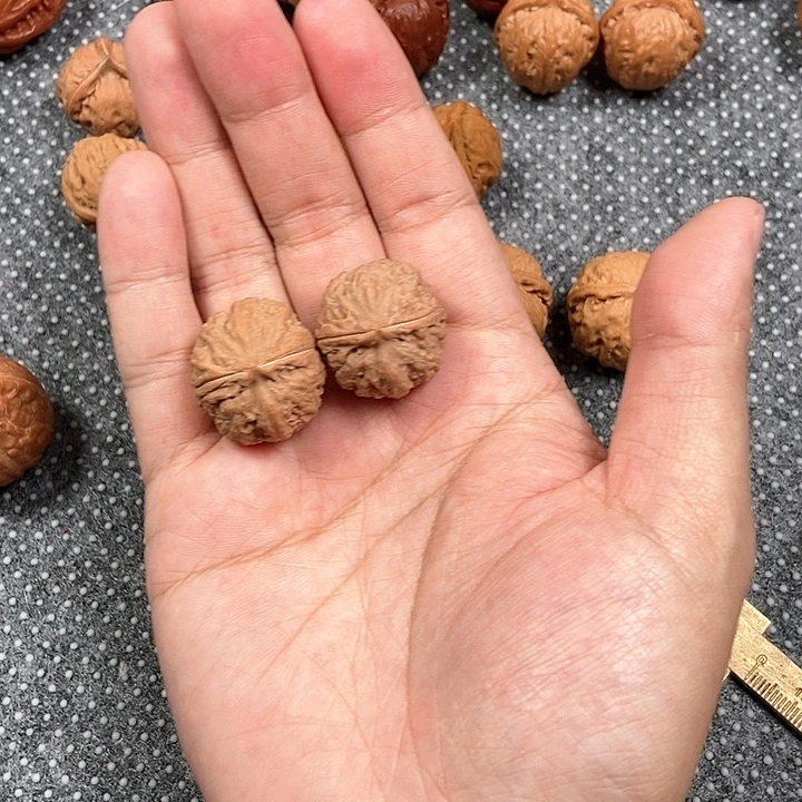 文玩核桃吊坠小嘎达2.2