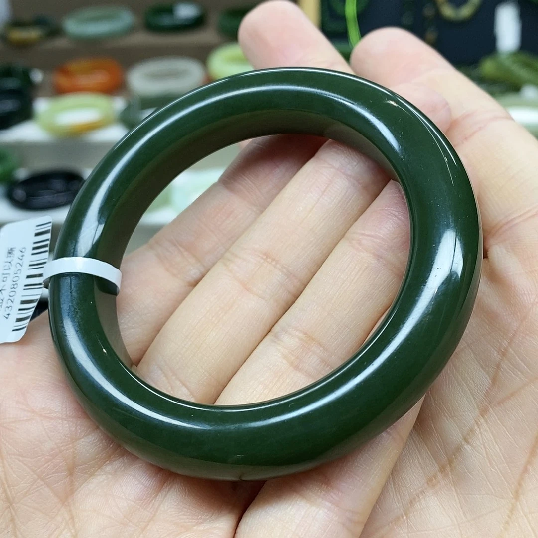 【闪购商品】未镶嵌手镯和田玉