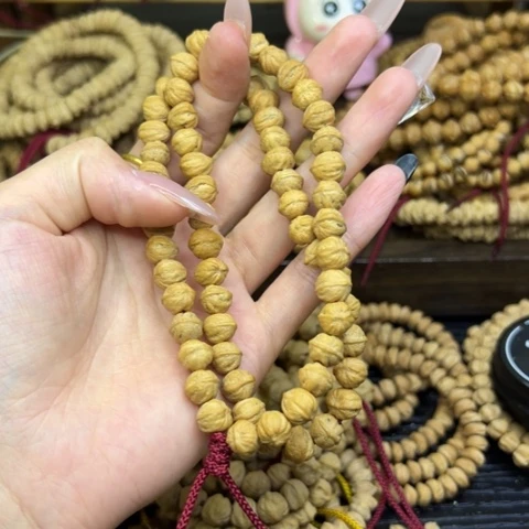 【闪购商品】吊坠柏香籽/百香籽矛*