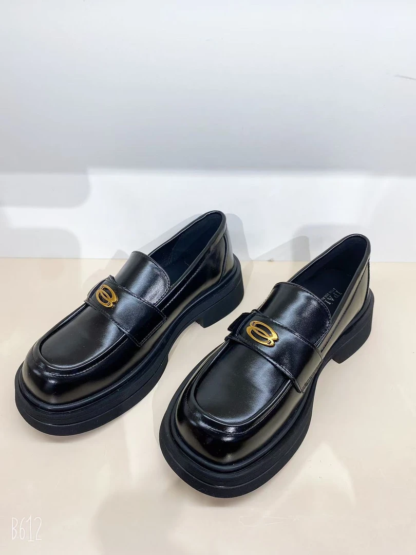 爱拍新款圆头黑色乐福鞋赫本风真皮皮鞋厚底牛皮百搭英伦风秋季