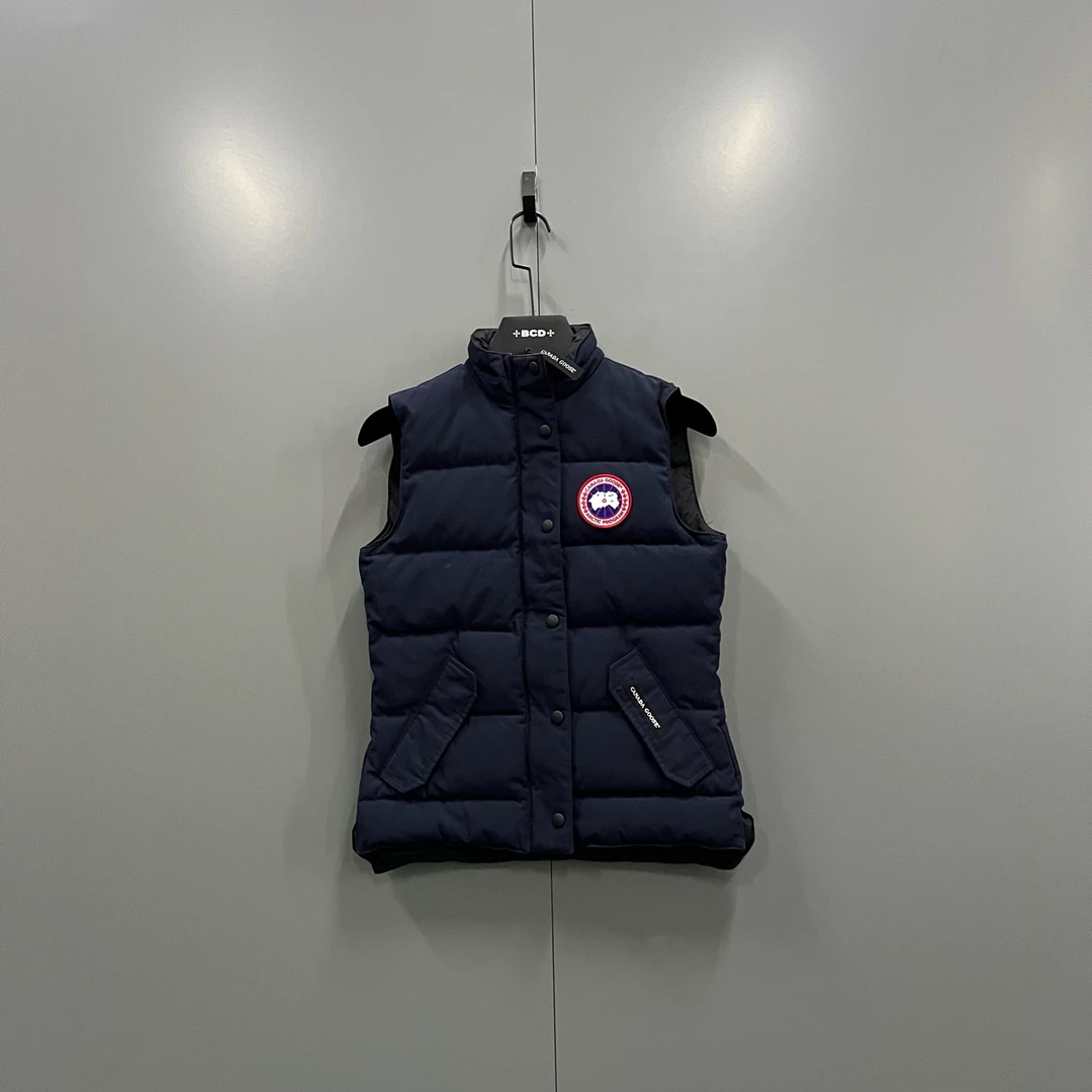 99新 CANADA GOOSE (ll) 加拿大鹅 深蓝色羽绒马甲 XS码/103060