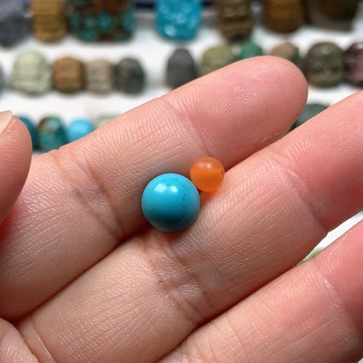 颈饰未镶嵌南红玛瑙