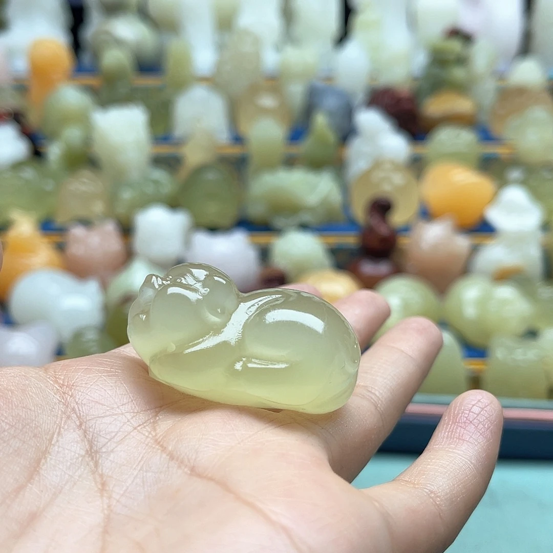 悠****新疆昆仑山脉山料