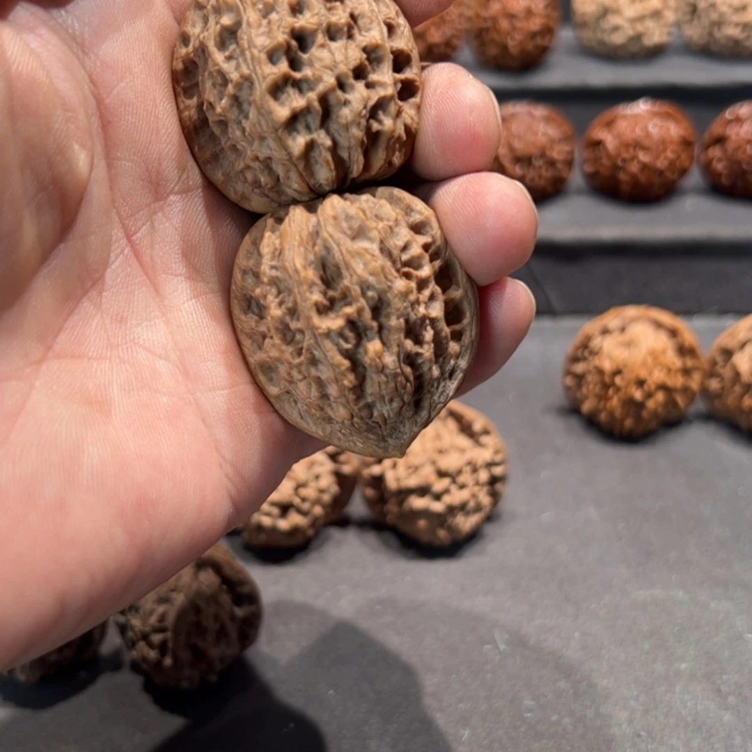 文玩核桃把件最****里龙蛋