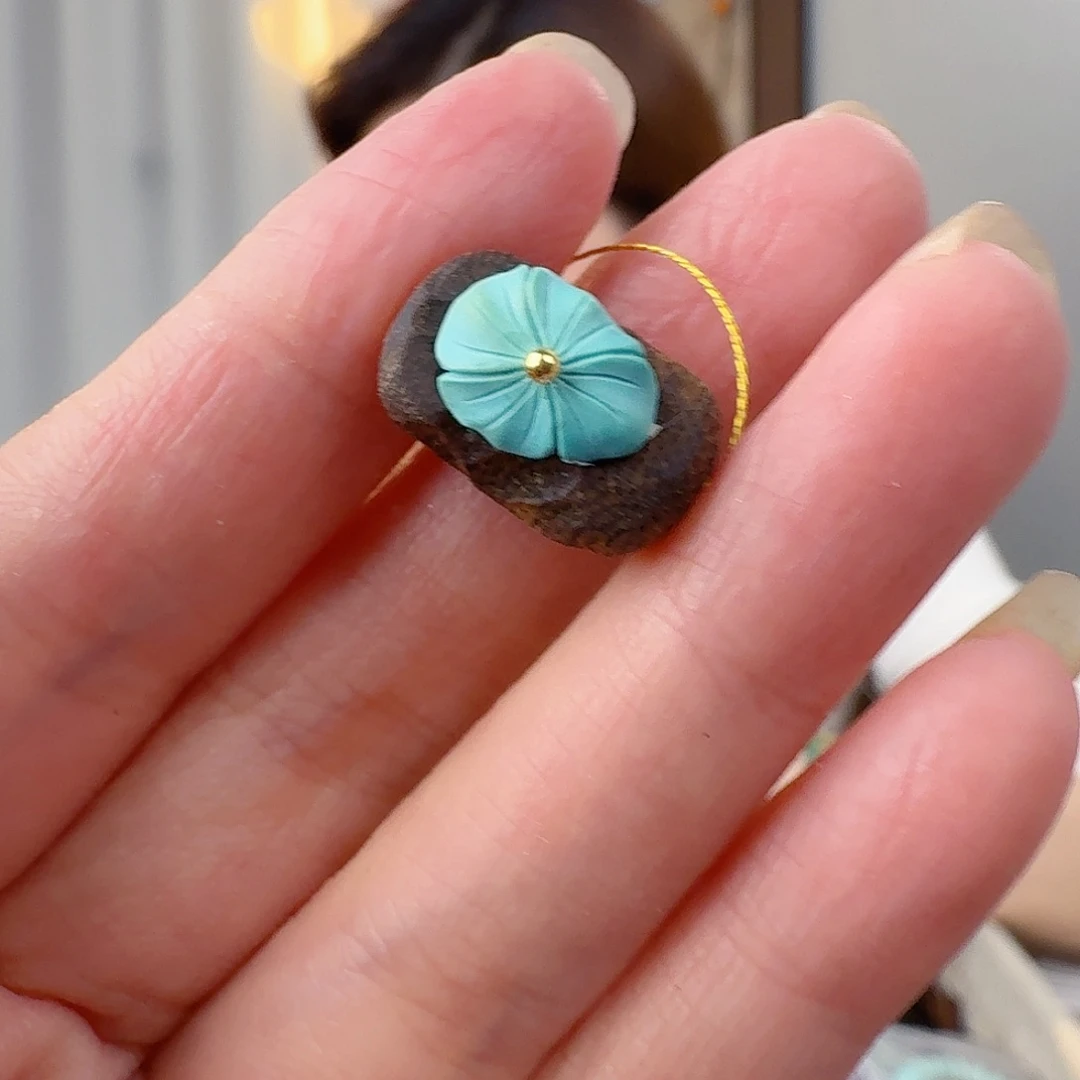 绿松石未镶嵌珠宝奇石