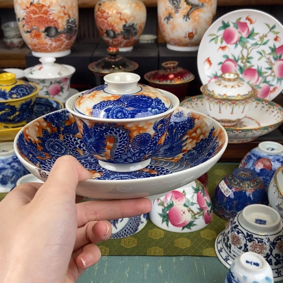 正****哥陶瓷的设计师是一个人