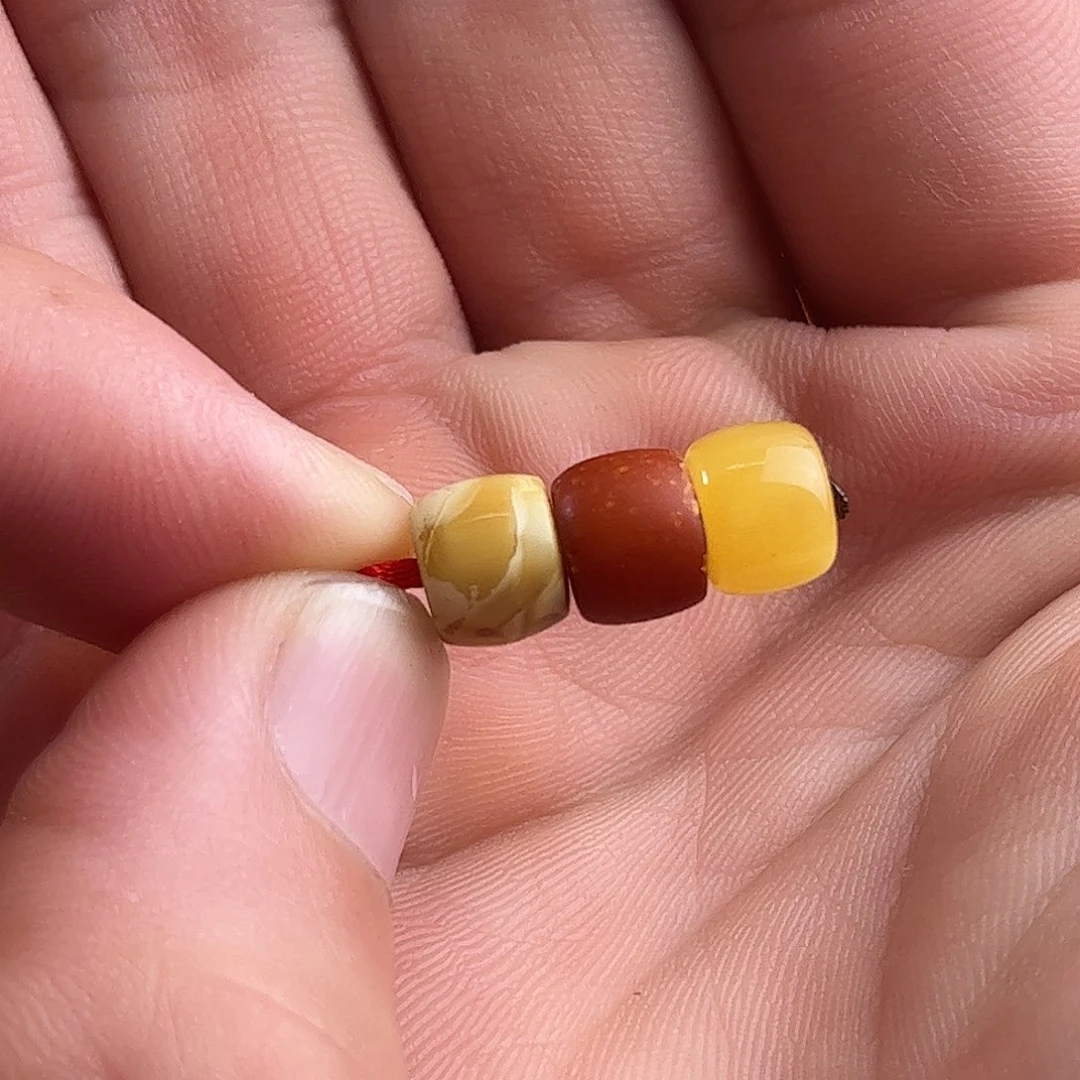蜜蜡未镶嵌珠宝奇石