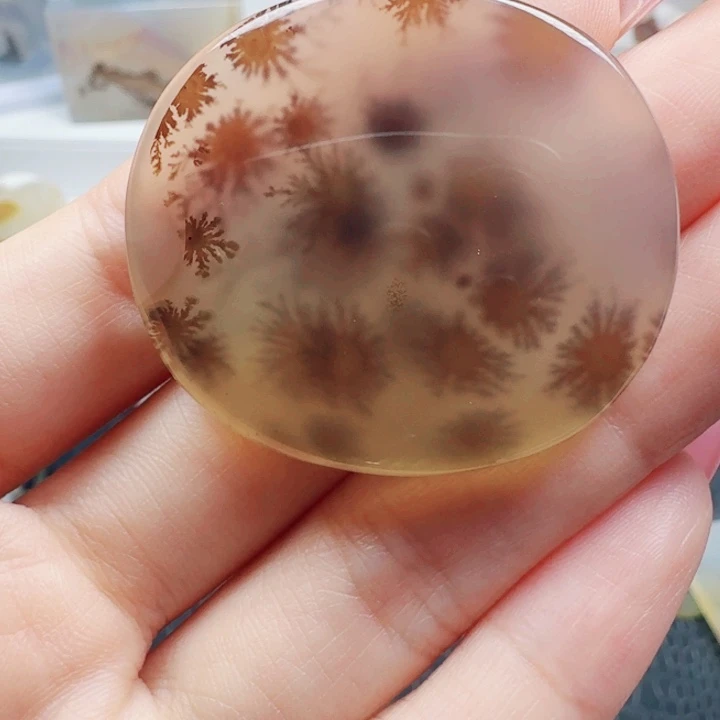 玛瑙/玉髓未镶嵌珠宝奇石