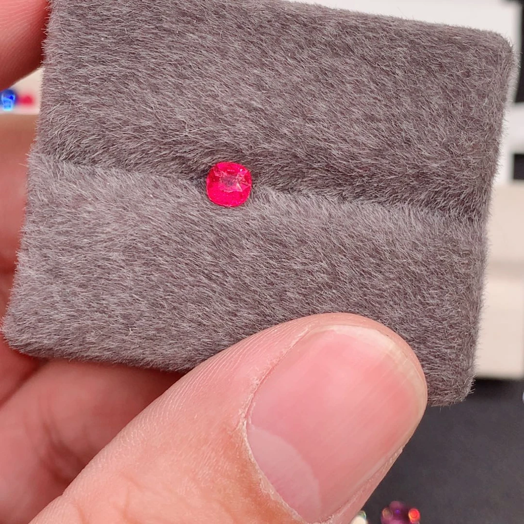 裸石尖晶石0.45ct 绝地武士尖晶石