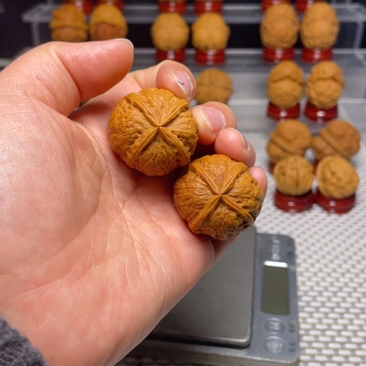 文玩核桃把件36门墩四棱