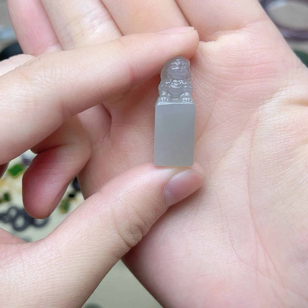 和田玉印章。k k未镶嵌