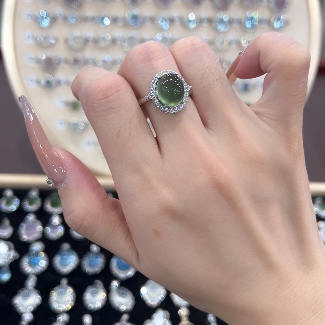 不***颖蛇纹石玉银S925镶嵌戒指