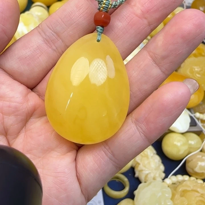 未镶嵌颈饰蜜蜡天然蜜蜡