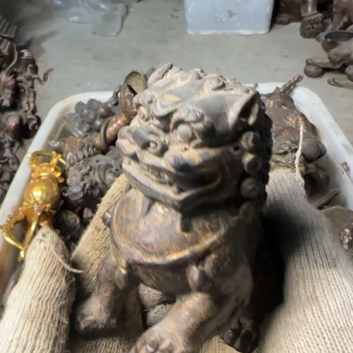 栋***哥铜狮子仅此一个五十元