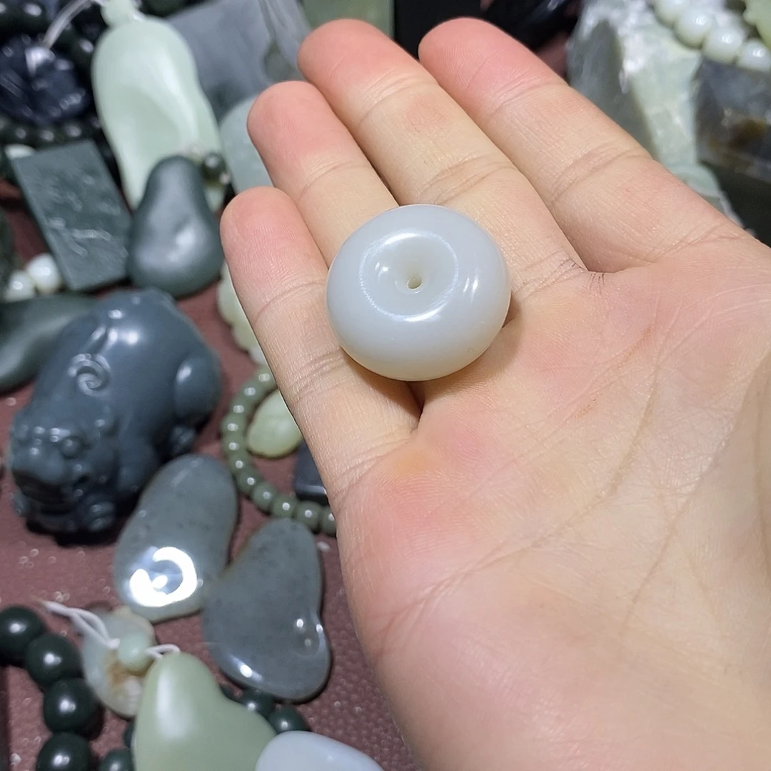 和田玉未镶嵌手链