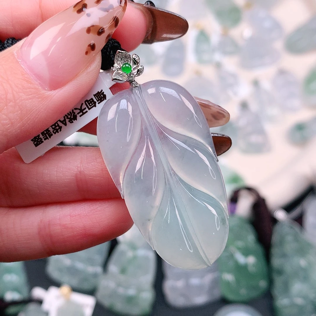 翡翠颈饰18K金镶嵌飘花大叶子48 40.7 23.5 5