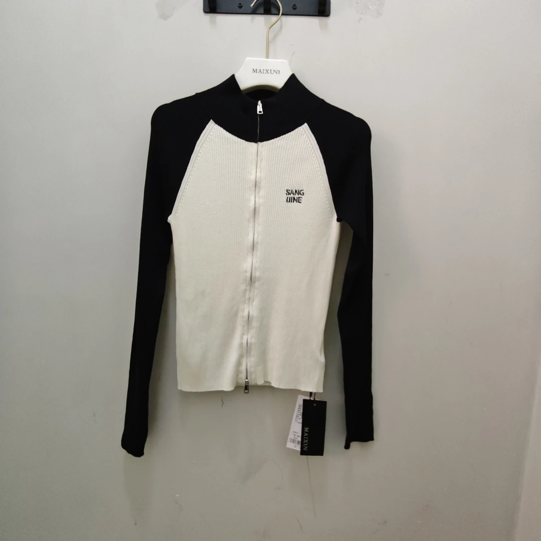 麦寻女装2024冬季新款弹力修身双拉链短款针织毛衣开衫ZKSYQ001