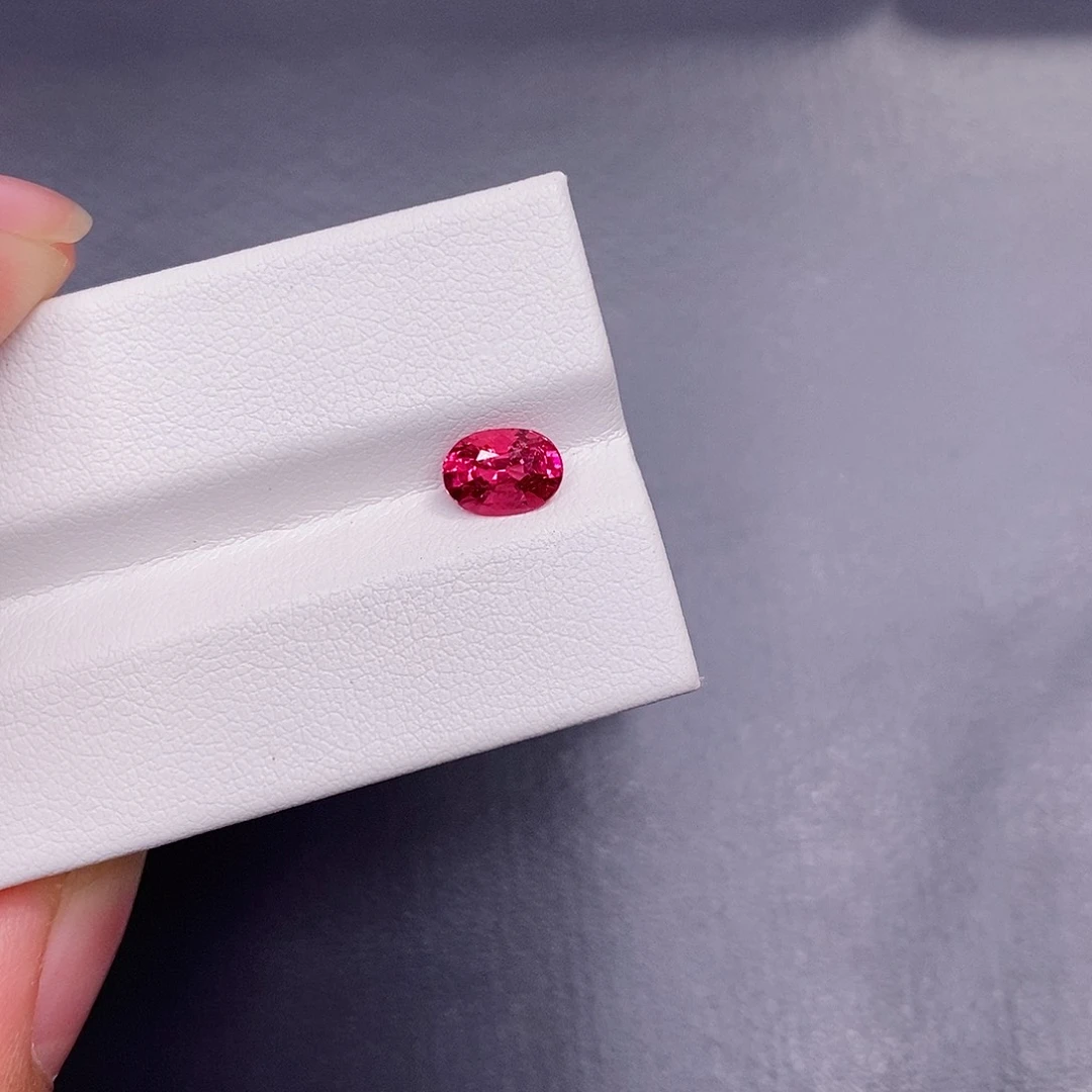 未镶嵌裸石碧玺0.79克拉