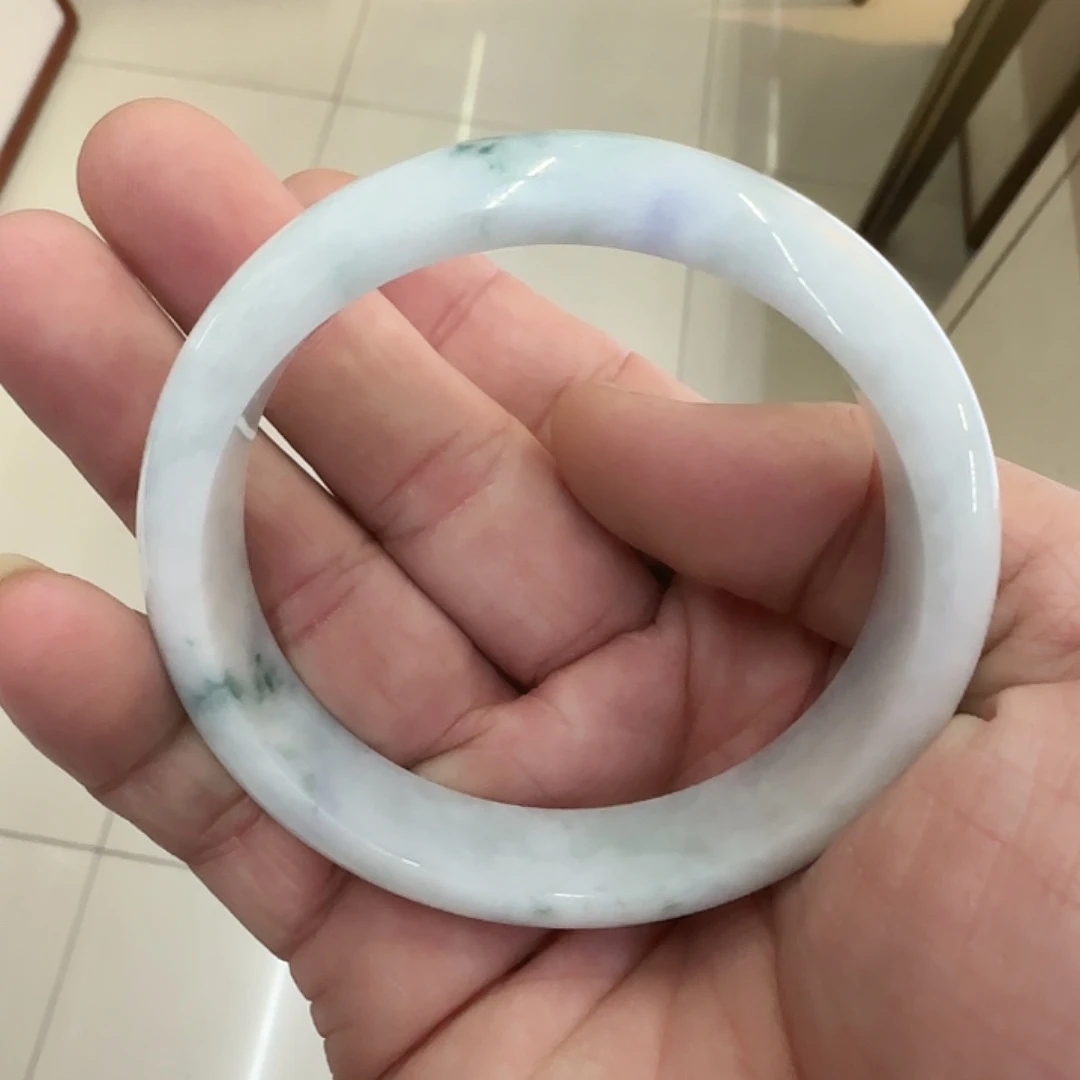 翡翠未镶嵌手镯缅料