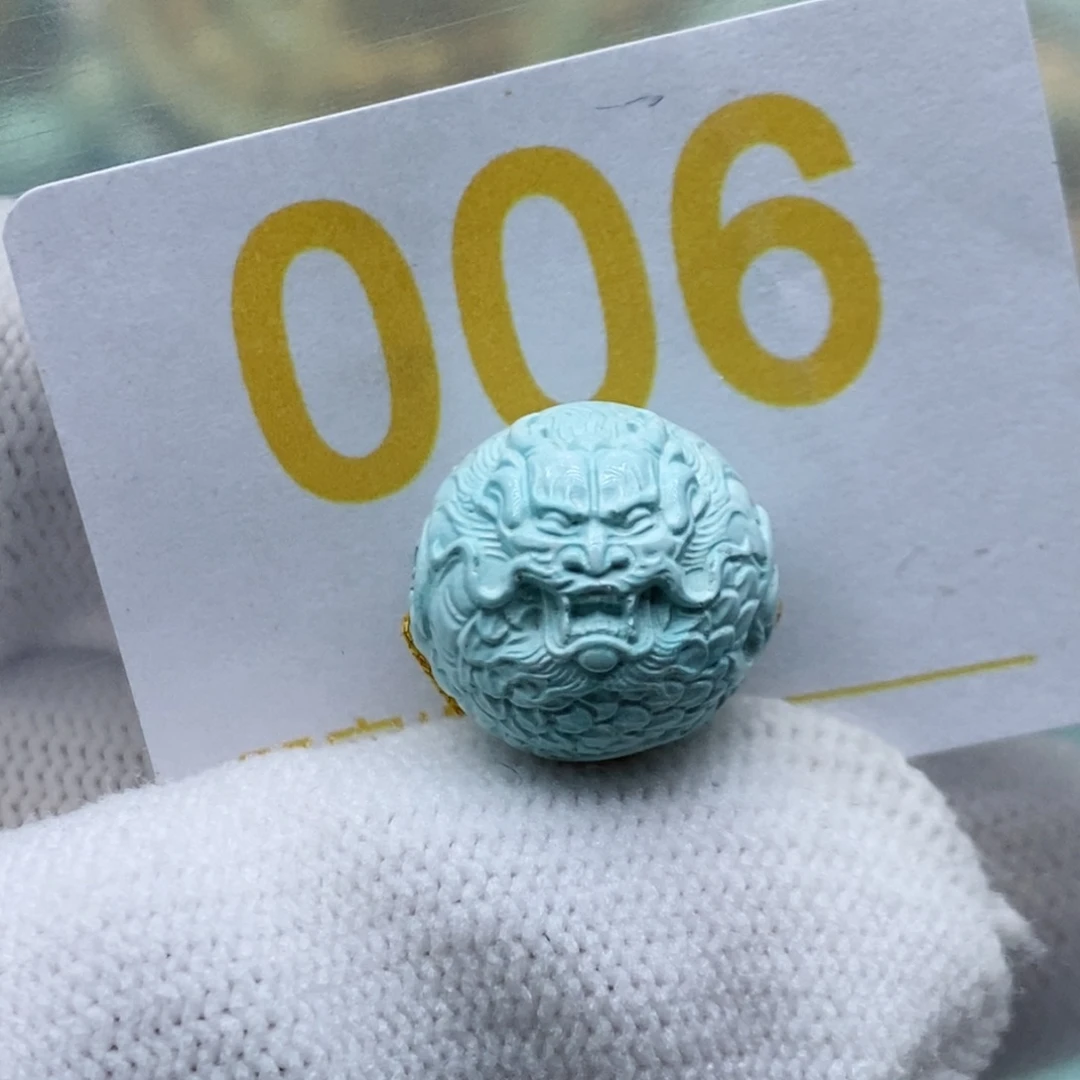 大***超绿松石未镶嵌珠宝奇石