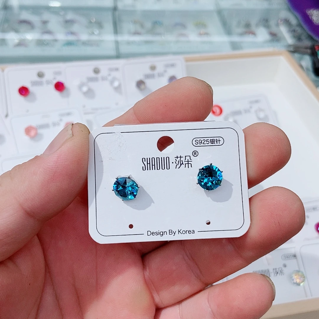 纯铜合金琉璃耳钉