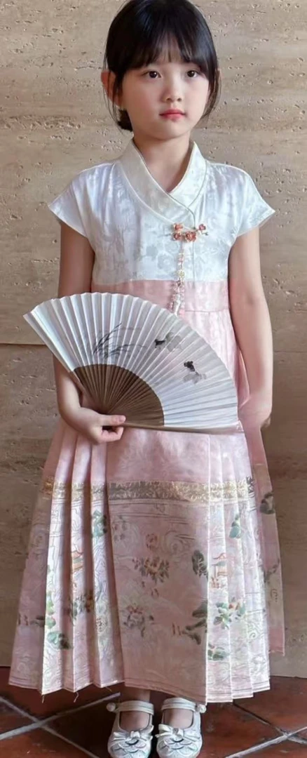 1765吉粉色连衣裙