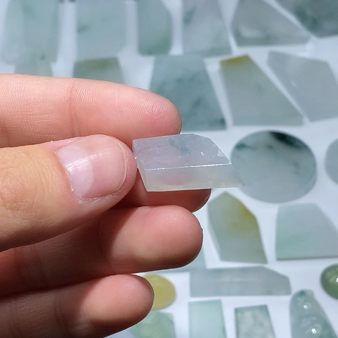 翡翠未镶嵌颈饰6443