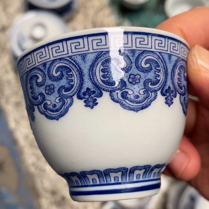 摆件陶竹溪道人青花如意纹杯