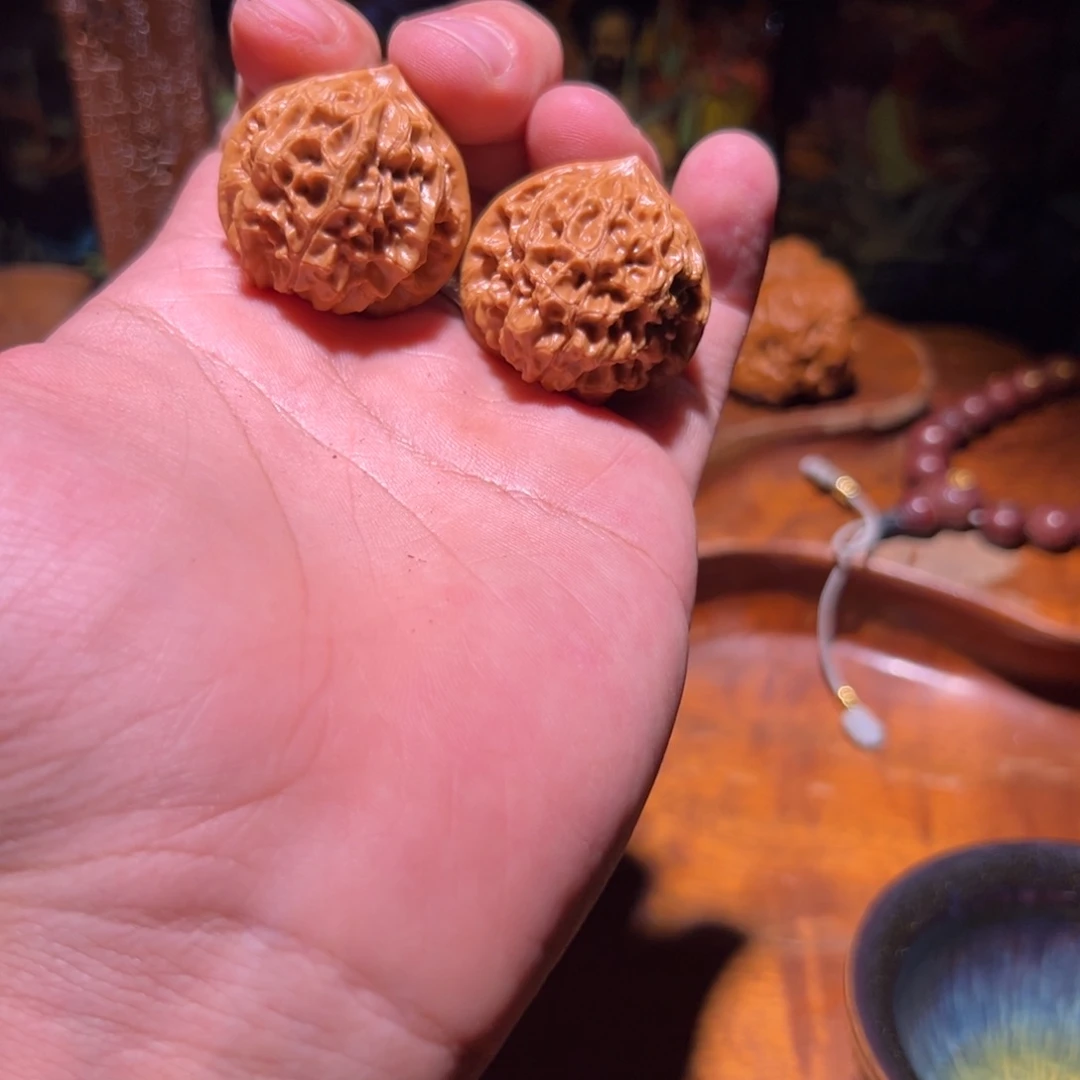 把件文玩核桃36精修麒麟元宝一对，打好底的，精对