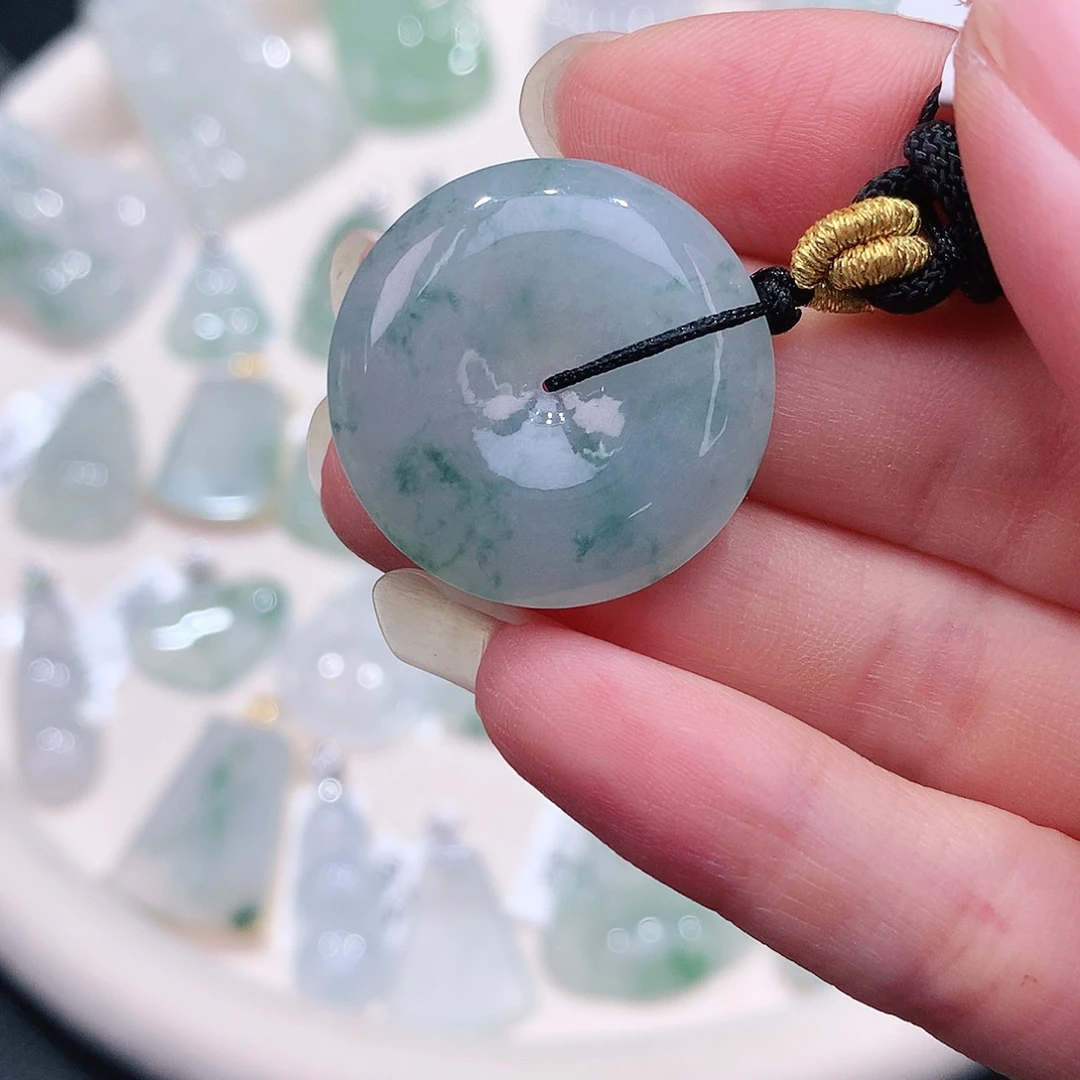 颈饰18K金镶嵌翡翠25-5.5