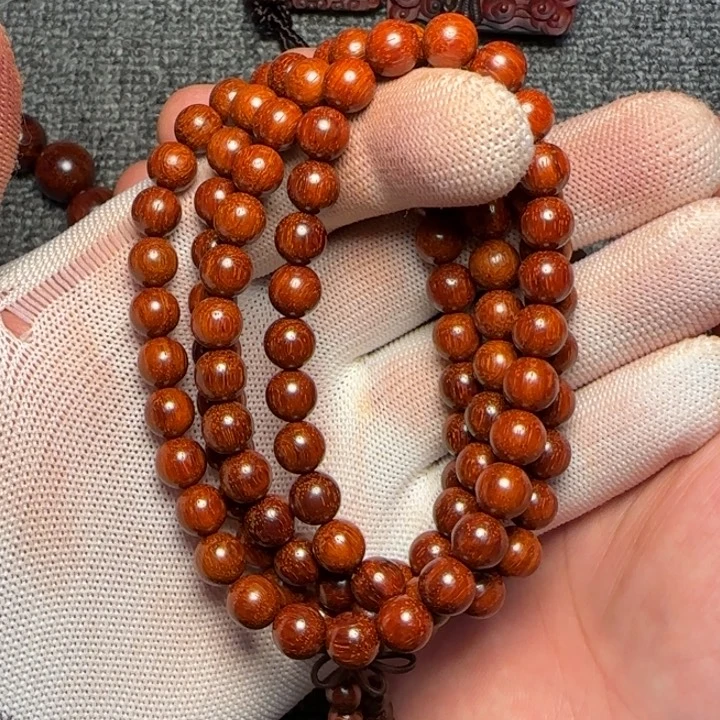 蓦***然檀香紫檀（小叶紫檀）0.8/108手串