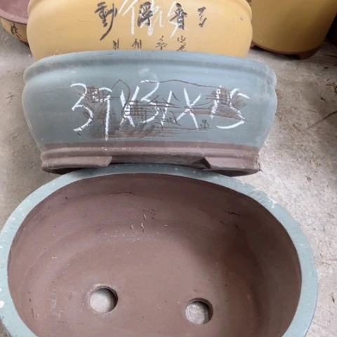 100-3。 微瑕。
