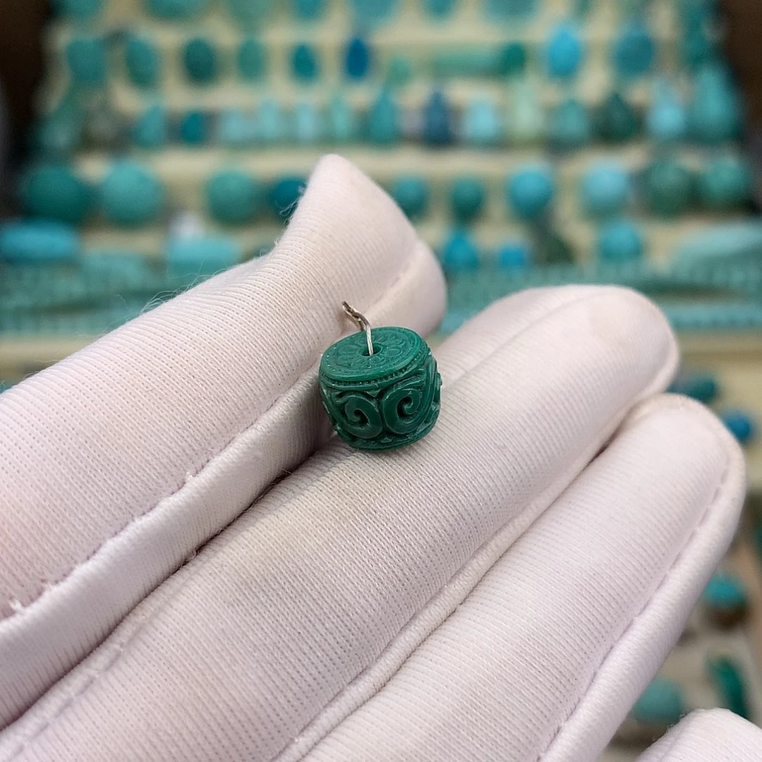 绿松石未镶嵌珠宝奇石9.1