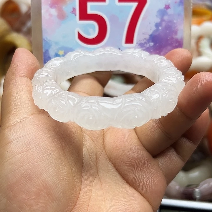 未镶嵌手镯石英岩玉