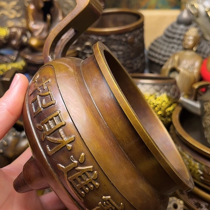 精美铜器批发档口