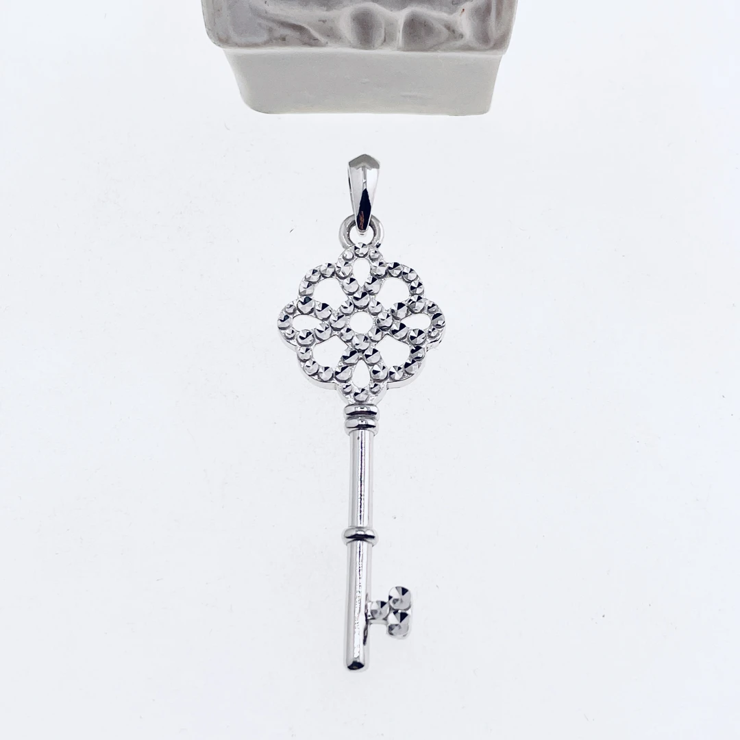 铂金Pt950车花钥匙吊坠3克多