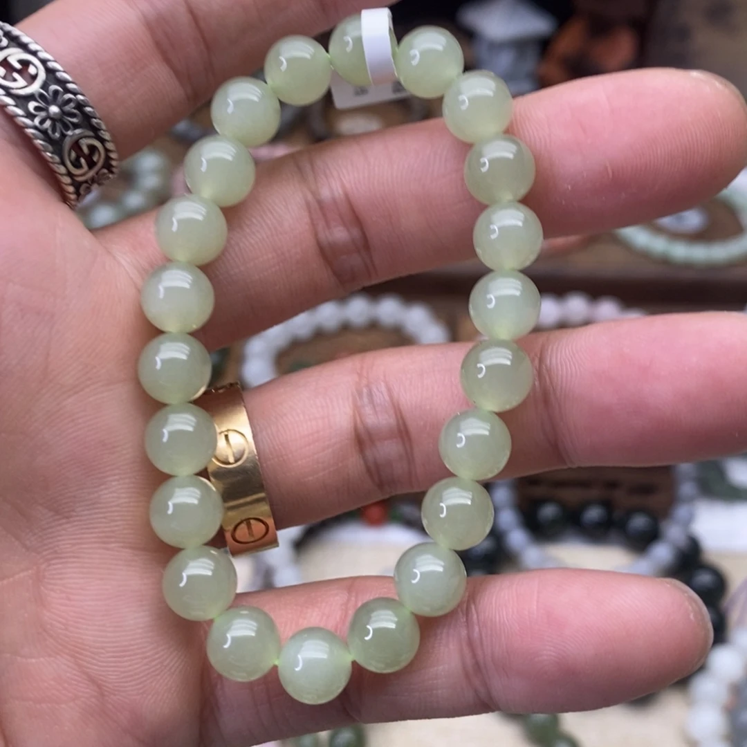 哆***贡和田玉未镶嵌手链卡8冰葡萄肉