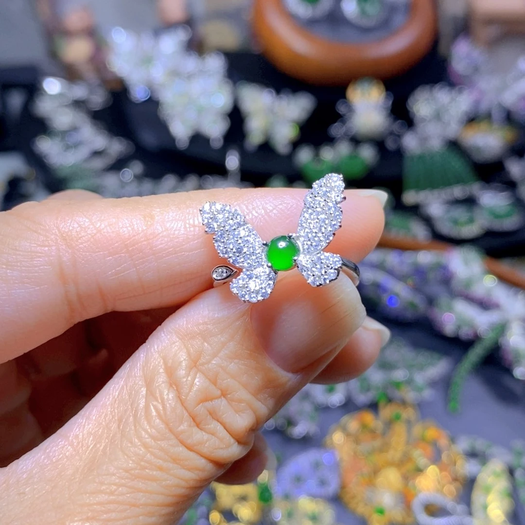 翡翠颈饰银S925镶嵌天然翡翠