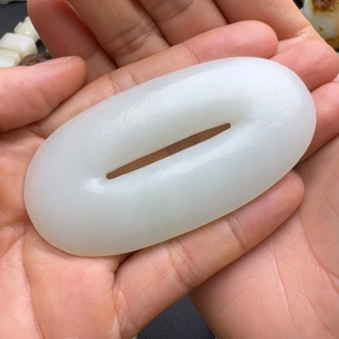 和田玉未镶嵌挂件董*