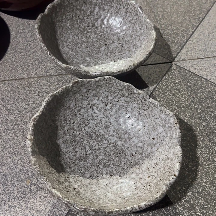 瓷片陶瓷盘子碗啥都有